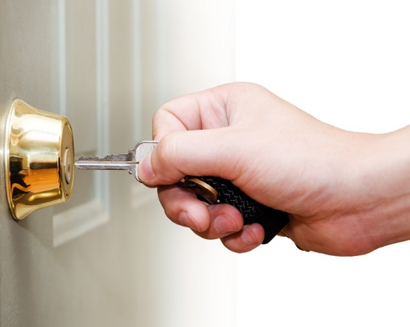 Role and responsibilities of a locksmith service